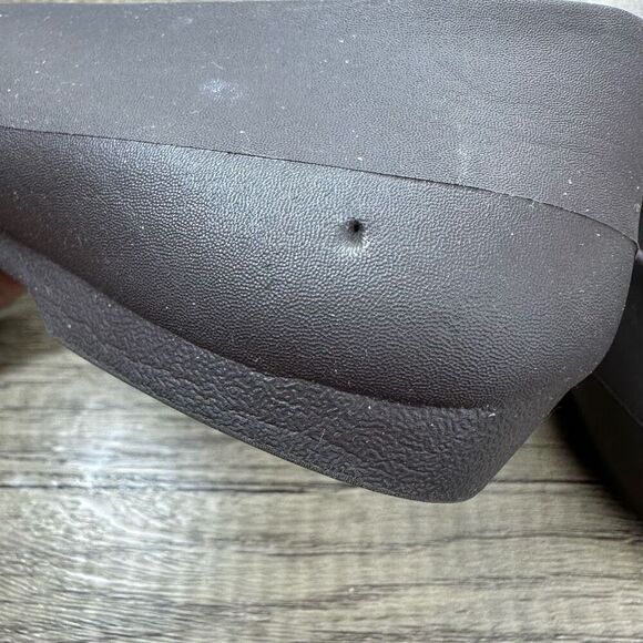 Crocs~Women’s~”Gianna” Medallion Disc Brown Slip On Ballet Flats~Size 9 - Picture 2 of 10